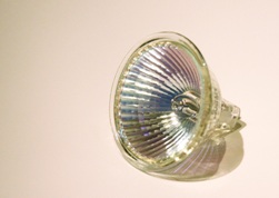 Types of halogen lamps and their features