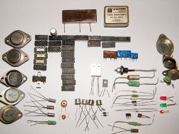 Pembangunan pangkalan komponen elektronik