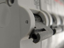 Kako zamijeniti prekidač na električnoj ploči