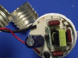 Kondenzátory v elektronických obvodech