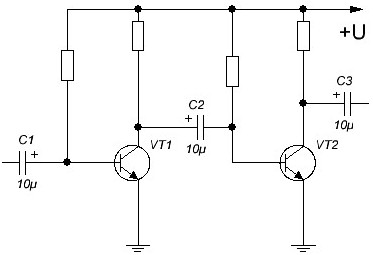 Condensadores en circuitos electrónicos.