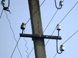Wie Strom über ein 0,4-kV-Netz an die Verbraucher übertragen wird