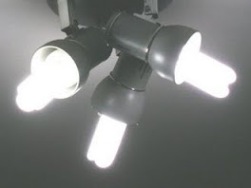 Orsaker till den blinkande kompakta lysrörslampan