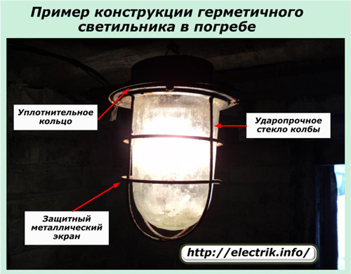 Un ejemplo del diseño de una lámpara sellada en una bodega.