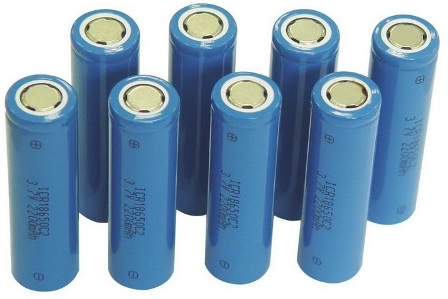 lítium-iónové (Li-ion) nabíjateľné batérie