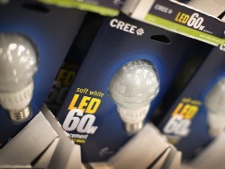 Kaip nustatyti reikiamą LED lempos galią