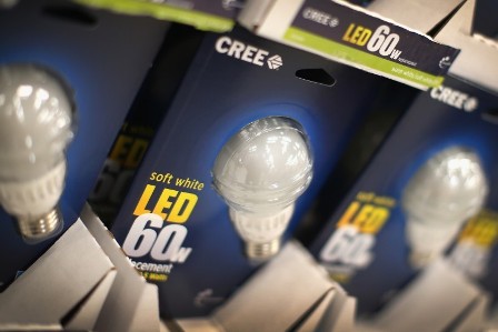 Kaip nustatyti reikiamą LED lempos galią