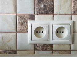 Examples of layout of sockets, switches and lights in the kitchen