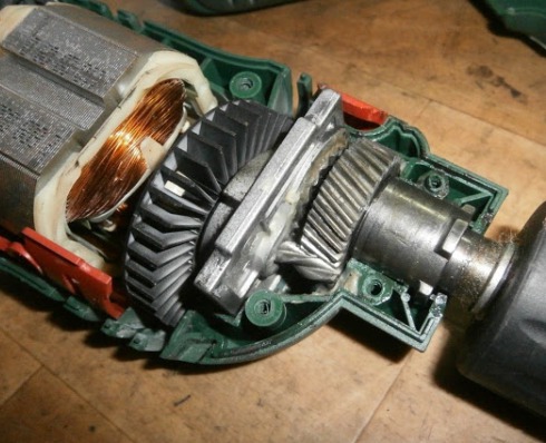 Demontage und Reparatur des Bohrhammergetriebes
