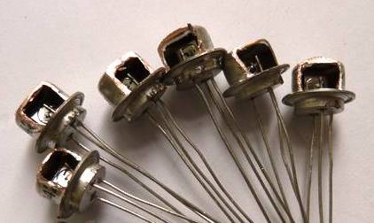 Transistores tipo MP14-MP42