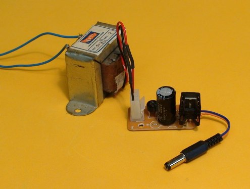 Power supply with transformer