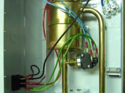 O dispositivo de um aquecedor de água corrente, princípio de operação, esquema, variedades