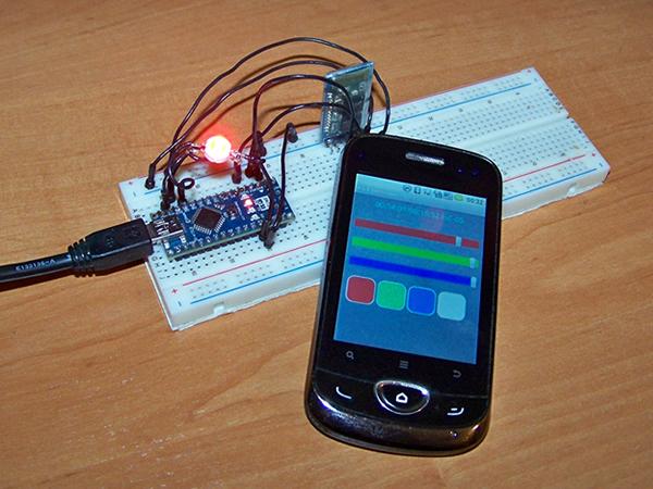 RGB juostos valdymas iš išmaniojo telefono ir „Arduino“