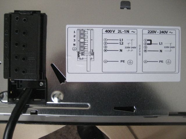 Instalace propojek při připojení desky