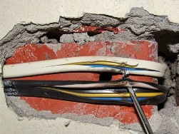 Hur man reparerar en kabel, kabel eller sladd