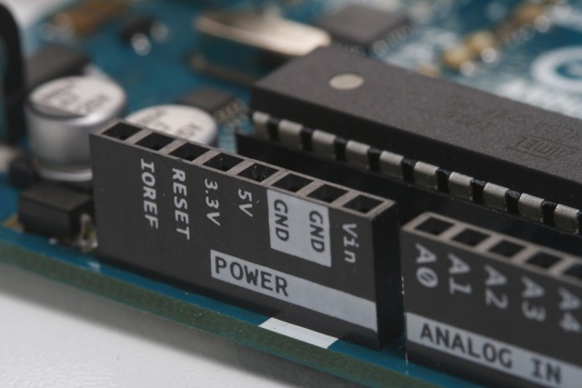 A mikrovezérlő az Arduino táblán