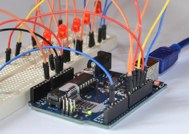 Методи за четене и управление на Arduino I / O портове