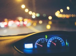 Cảm biến tốc độ điện tử cho ô tô được bố trí và hoạt động như thế nào