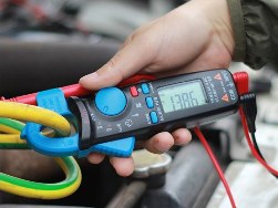 How sensors and clamp meters work for measuring direct and alternating current