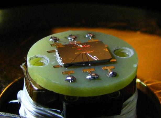 Optisk transistorprototyp